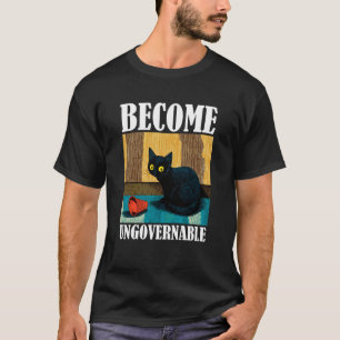 Lustige schwarze Katze beißt in die Hand Lustiges  T-Shirt