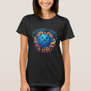 Lustige Servier-Looks & Ass-Custom-Name T-Shirt