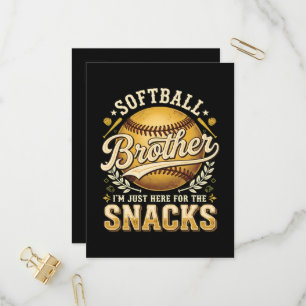 Lustige Softball-Bruder-Snacks Sport Einladungspostkarte