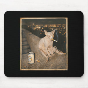 Lustige Sphynx-Katze Meme Lustige Katze raucht Zig Mousepad