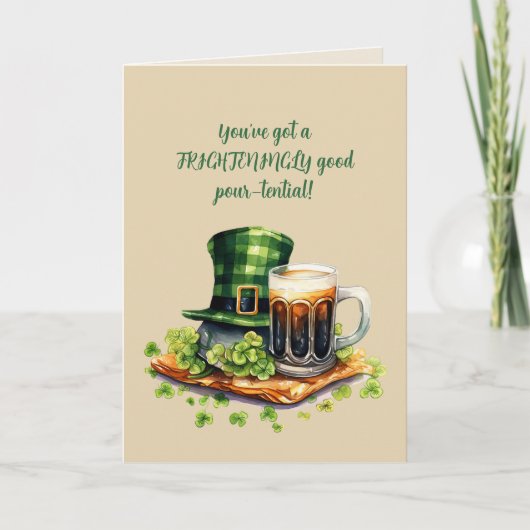 Lustige St. Patrick’s Day Bierkarte Karte (Vorderseite)