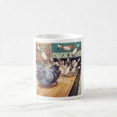 Lustige Tauben-Bowling-Strike-Cartoon-Kunst Kaffeetasse (Mittel)