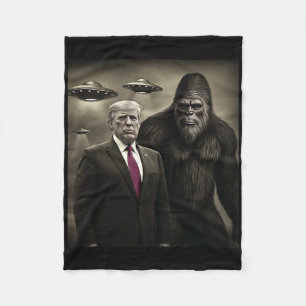 Lustige Trump Bigfoot Ufo Alien Begegnung Verschwö Fleecedecke