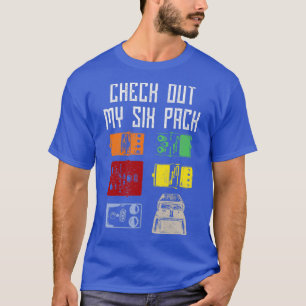 Lustige Überprüfen Sie meine Six Pack Gitarrenpeda T-Shirt