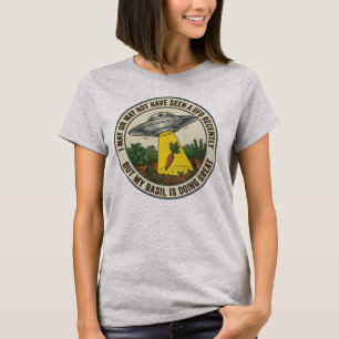 Lustige UFO-Alien-Entführung-Küchenbasilikum-Garte T-Shirt
