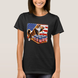 Lustige USA-Flagge 4. Juli Maine Coon Cat Bier Pon T-Shirt