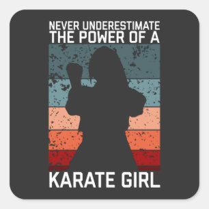Lustige Vintage-Karate-Mädchen-Zitate-Sprüche. Quadratischer Aufkleber