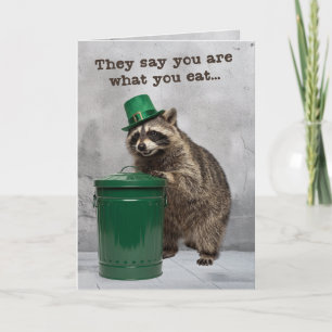 Lustige Waschbär-Leprechaun-Party-Karte Karte