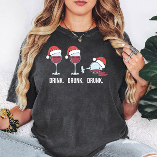 Lustige Weihnachtsgetränk betrunkene Weingläser Fe T-Shirt