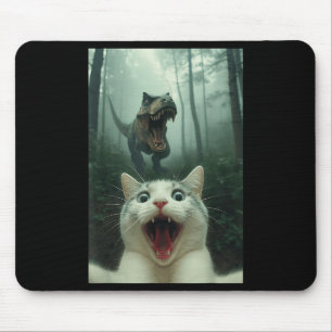 Lustige weiße Katze Selfie mit T-Rex Dinosaurier,  Mousepad