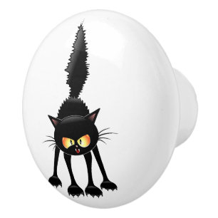 Lustige wilde schwarze Katzen-Cartoon  Keramikknauf