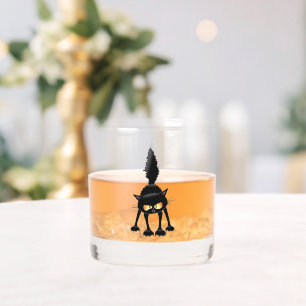 Lustige wilde schwarze Katzen-Cartoonfigur Whiskyglas