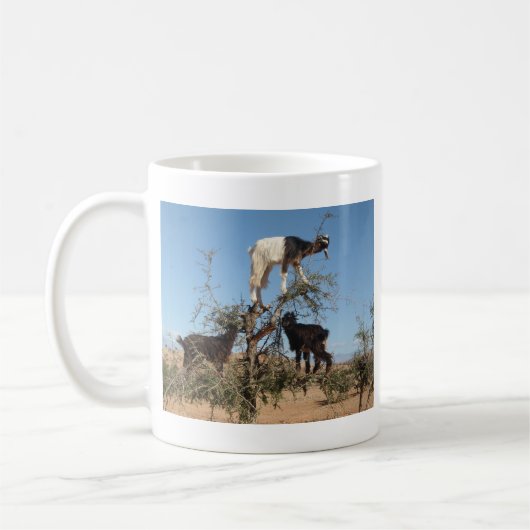 Lustige Ziegen in einem Baum Kaffeetasse (Links)