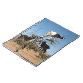 Lustige Ziegen in einem Baum Notizblock (Linke Seite)