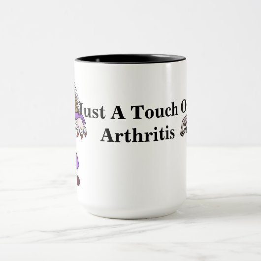 Lustige Zombie-Arthritis-Tasse Tasse (Zentrum)