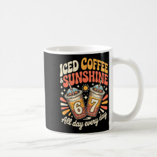 Lustiger 67 Eiskaffee und Sonnenscheintag jeden Ta Kaffeetasse