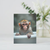 Lustiger Affe im Badezimmer Postkarte (Stehend Vorderseite)