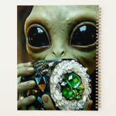 Lustiger Alien, der monogrammierte Ramen-Nudeln is Planer (Rückseite)