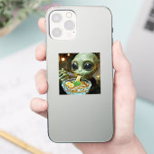 Lustiger Alien, der Ramen-Nudeln isst Aufkleber (Telefon)