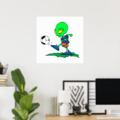 lustiger Alien Fußballspieler Poster (Heimbüro)