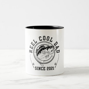 Lustiger Angel-Spruch - Reel Cool Dad seit 2021 Zweifarbige Tasse