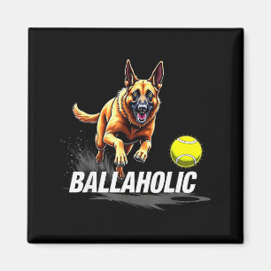 Lustiger Ballaholic Belgischer Schäferhund jagt Ma Magnet