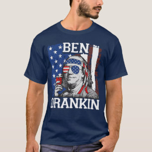 Lustiger Ben trinkt am 4. Juli USA-Flagge Männer t T-Shirt