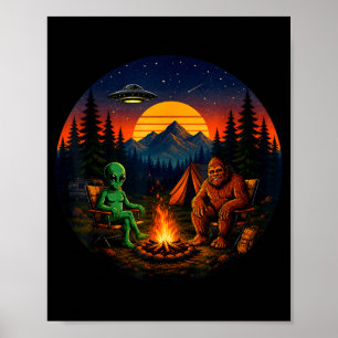 Lustiger Bigfoot-Alien-Camping-Retro-UFO-Lagerfeue Poster