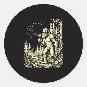 Lustiger Bigfoot, der Löwenzahn ausbläst, vintage Runder Aufkleber