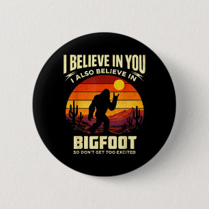 Lustiger Bigfoot Fels Glaubenssonnenuntergang Sasq Button
