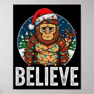 Lustiger Bigfoot Glaubt Weihnachten Sasquatch Sant Poster