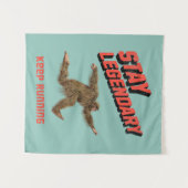 Lustiger Bigfoot Laufmotivation Wandteppich (Vorderseite (Horizontal))