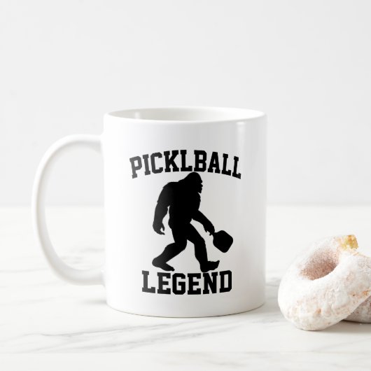 Lustiger Bigfoot-Pickleball-Legende Kaffeetasse (Mit Donut)