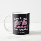 Lustiger Brustkrebs-Bewusstseins-Halloween Kaffeetasse (Links)