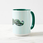 Lustiger bunter Pfau versieht Schnurrbart mit Tasse (VorderseiteRechts)