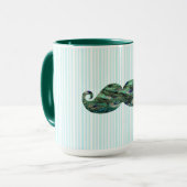 Lustiger bunter Pfau versieht Schnurrbart mit Tasse (Vorderseite Links)