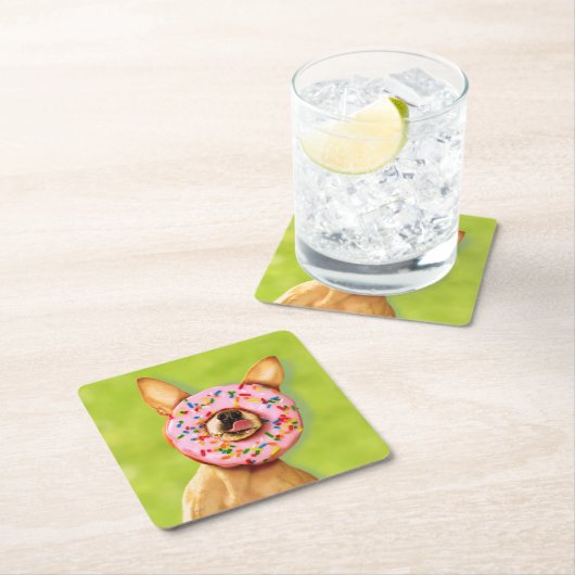 Lustiger Chihuahua-Hund mit besprühen Krapfen auf Rechteckiger Pappuntersetzer (Vor Ort)