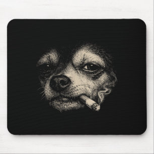 Lustiger Chihuahua-Meme mit Hund, der Zigarette ra Mousepad