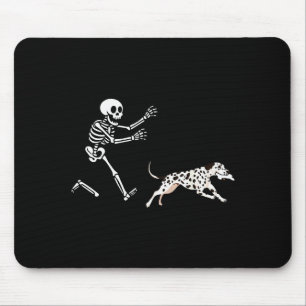 Lustiger Dalmatiner Laufendes Skelett Halloween Mousepad