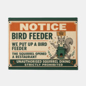 Lustiger Eichhörnchen-Vogelfutter-Restaurant Außen Fußmatte (Vorderseite)