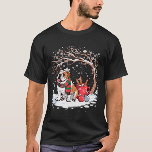 Lustiger englischer Bulldogge im Schnee Baum Weihn T-Shirt (Vorderseite)