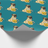 Lustiger englischer Mastiff-trinkendes Bier Geschenkpapier (Ecke)