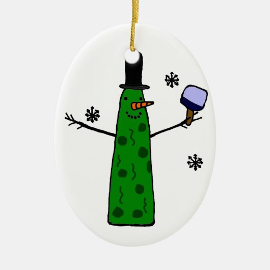 Lustiger Essiggurken-Schneemann, der Pickleball Keramik Ornament (Vorne)