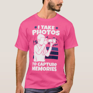 Lustiger Fotograf macht Fotos und hält Erinnerunge T-Shirt