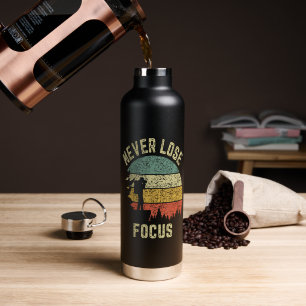 Lustiger Fotograf verliert nie den Fokus Trinkflasche