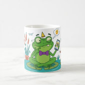 Lustiger Frosch beim Smartphone-Browsen Kaffeetasse (Mittel)