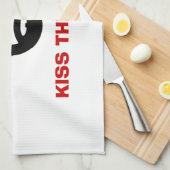 Lustiger Geschirrtuch | Kuss der Koch (Viertel Falte)