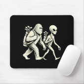 Lustiger Golf Bigfoot Sasquatch Alien Ufo Golfer Mousepad (Mit Mouse)