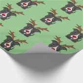 Lustiger grauer Pitbull Hund als Weihnachtsren Geschenkpapier (Ecke)