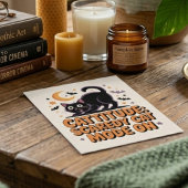 Lustiger Halloween-Schwarzer-Kater-ängstlich-Modus Postkarte